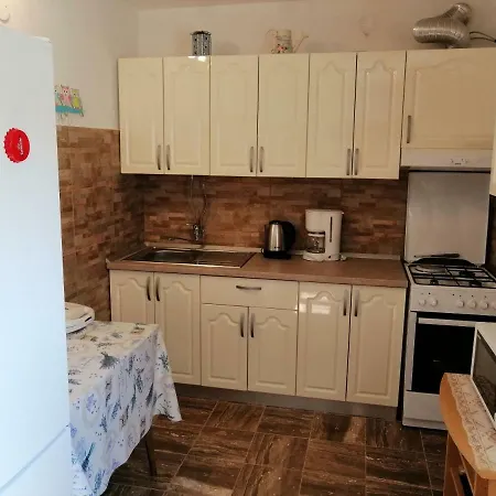 Apartman Apartment Zarace *